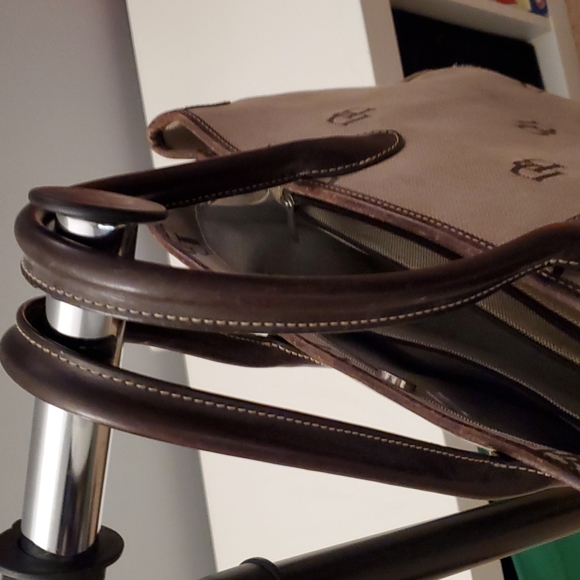 Authentic Dooney & Bourke bag - Picture 9 of 12